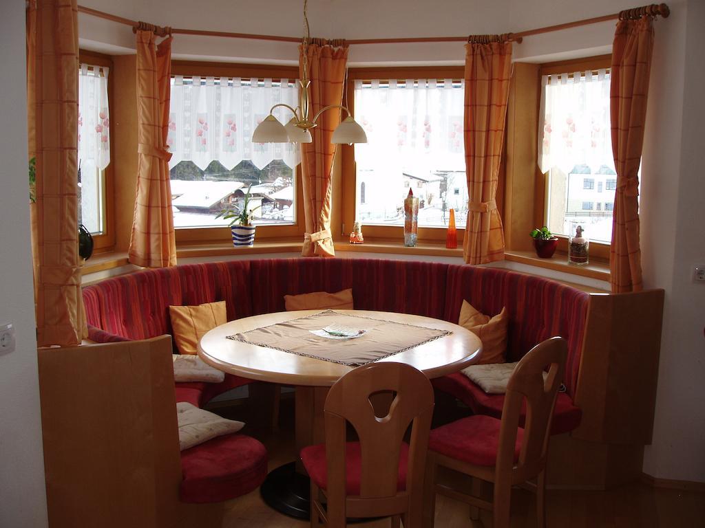 Ferienwohnung Wohlfartstaetter Auffach Room photo
